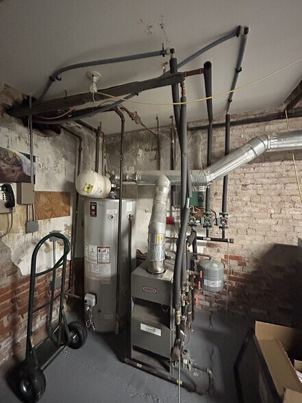 More Photos Of 193 Main St, Ossining General Retail For Sale