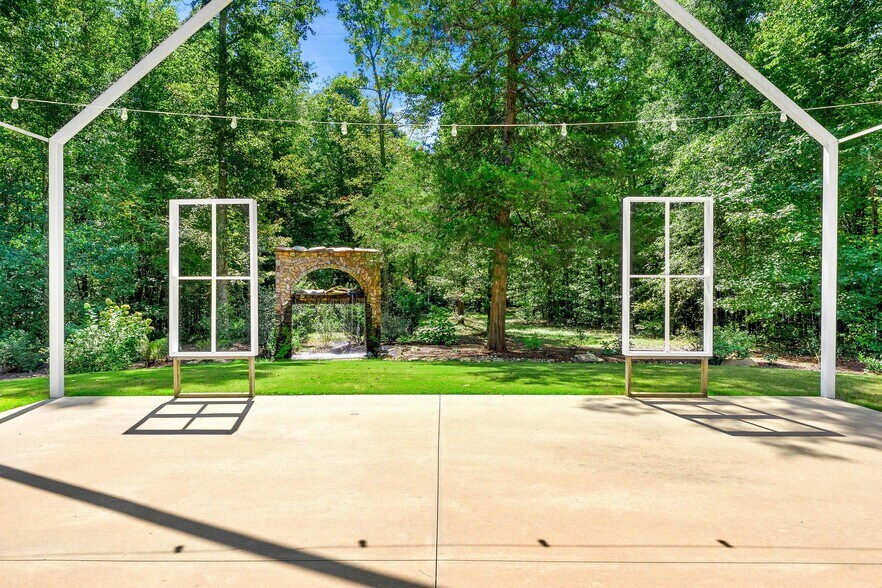More Photos Of 700 Blacks Creek Church Rd, Commerce Lodge Meeting Hall For Sale