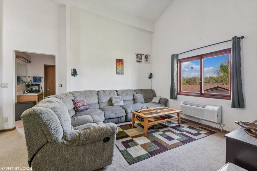 More Photos Of 1731 S State Route 127, Greenville Hotel For Sale