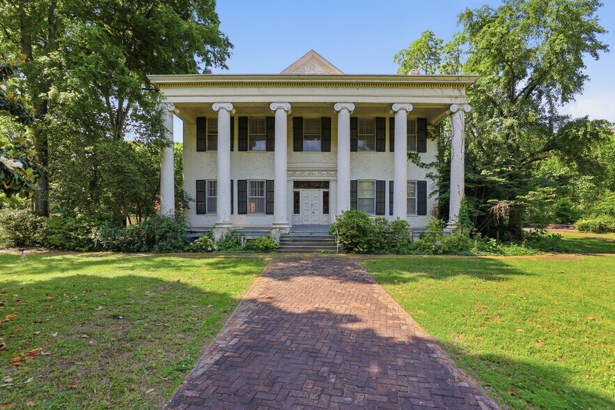 Primary Photo Of 411 E 7th St, Little Rock Specialty For Sale