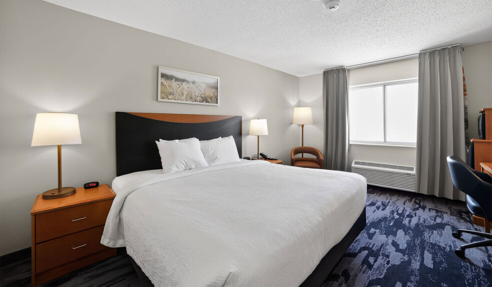 More Photos Of 1945 W Southwest Loop 323, Tyler Hotel For Sale