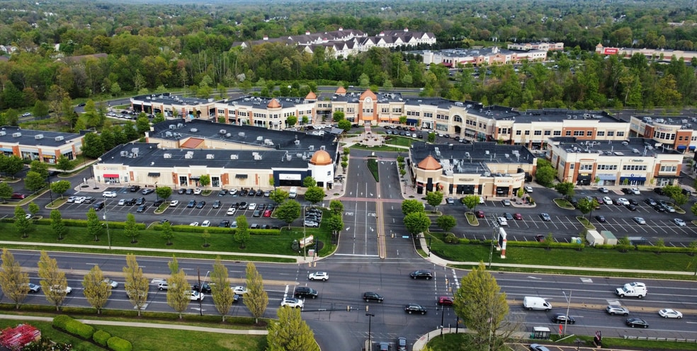 More Photos Of 1581-1593 Main St, Warrington Unknown For Lease