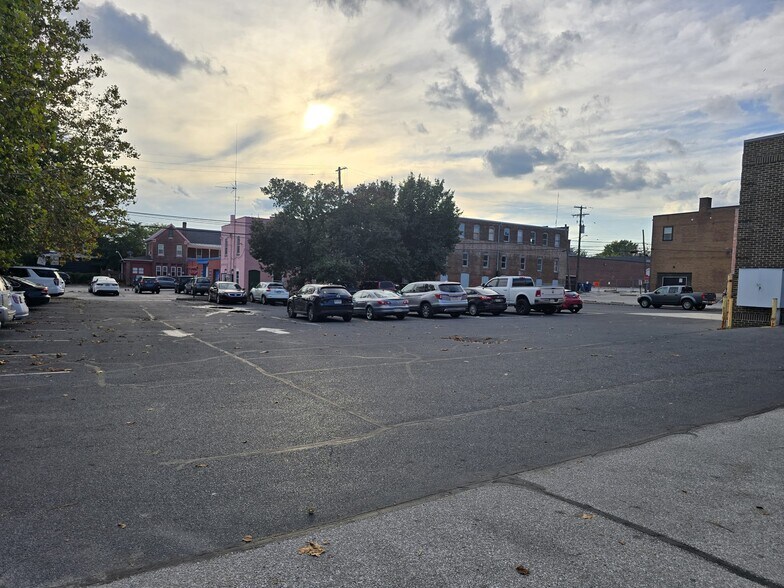 More Photos Of 43 Baltimore St, Hanover Drugstore For Lease