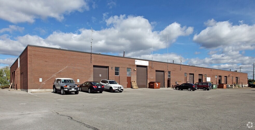 More Photos Of 1380 Hopkins St, Whitby Showroom For Lease