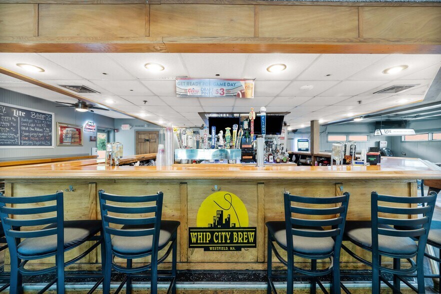 More Photos Of 287 N Elm St, Westfield Restaurant For Sale