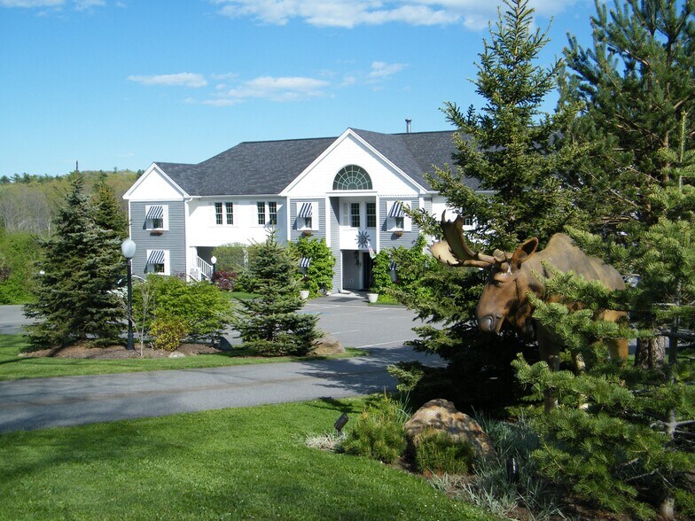 More Photos Of 886 Commercial St, Rockport Hotel For Sale