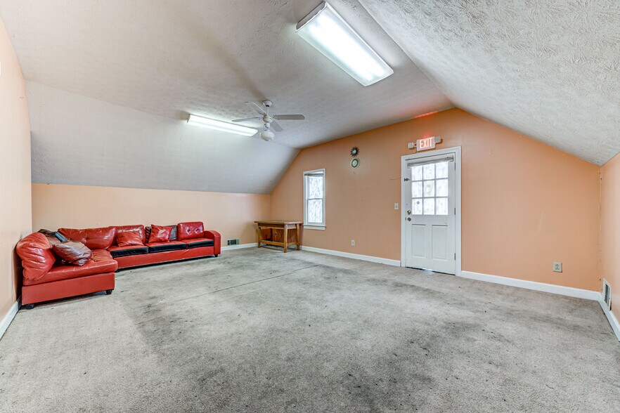 More Photos Of 2893 Mountain Industrial Blvd, Tucker Office For Sale