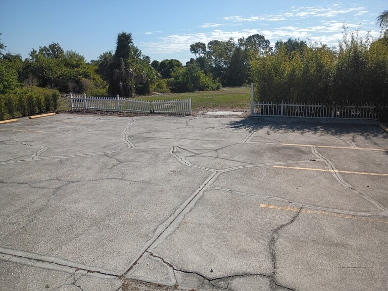More Photos Of 315 Addison Dr, Punta Gorda Assisted Living For Sale