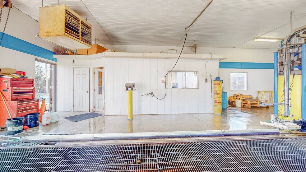 More Photos Of 4180 Sunset Blvd, Steubenville Carwash For Sale