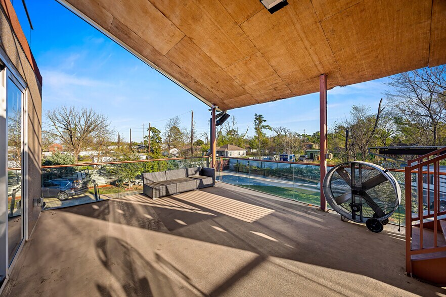 More Photos Of 4015 Luell St, Houston Specialty For Sale