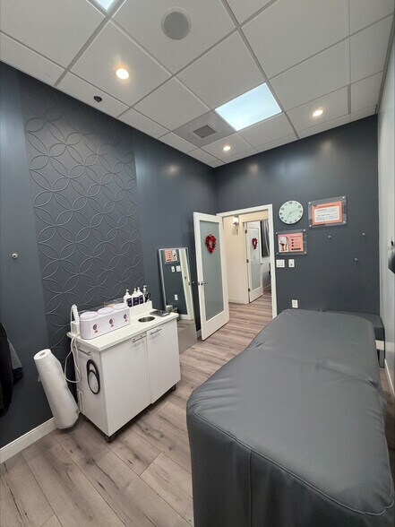 More Photos Of 8929 Madison Ave, Fair Oaks Freestanding For Lease