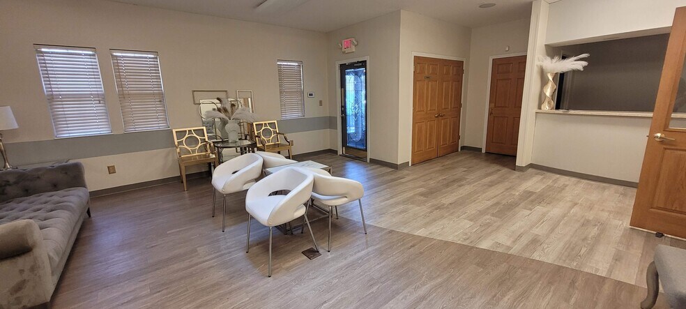 More Photos Of 101 Commerce Park Dr, Westerville Medical For Lease