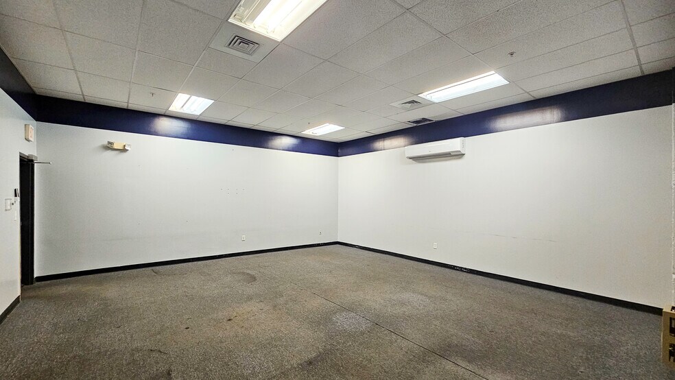 More Photos Of 2349-2363 Stirling Rd, Fort Lauderdale Warehouse For Lease