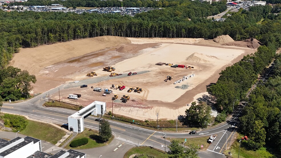 Primary Photo Of 30 Hamilton Rd, Windsor Locks Warehouse For Lease