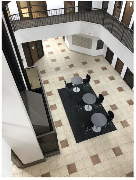 More Photos Of 6420 Richmond Ave, Houston Office For Lease