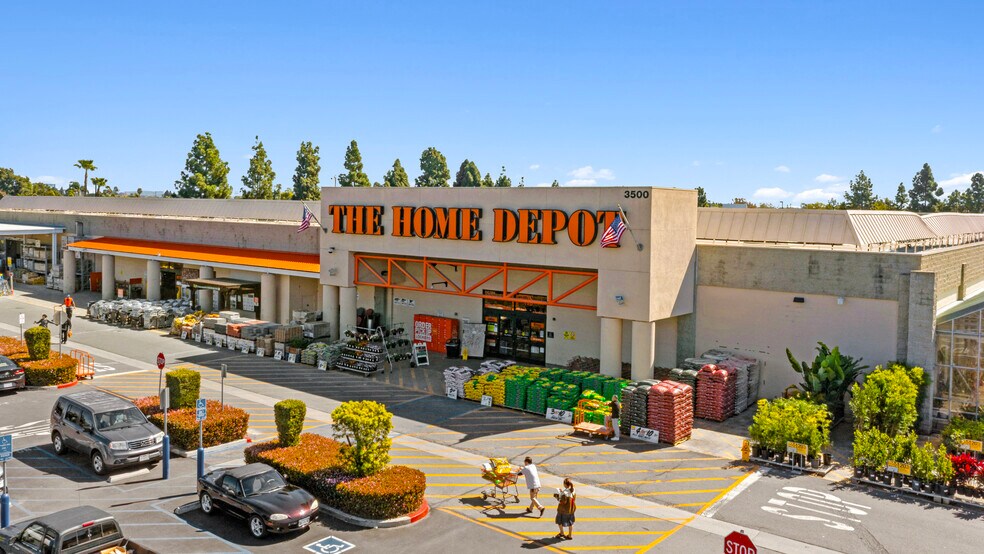 More Photos Of 3500 W MacArthur Blvd, Santa Ana Freestanding For Sale