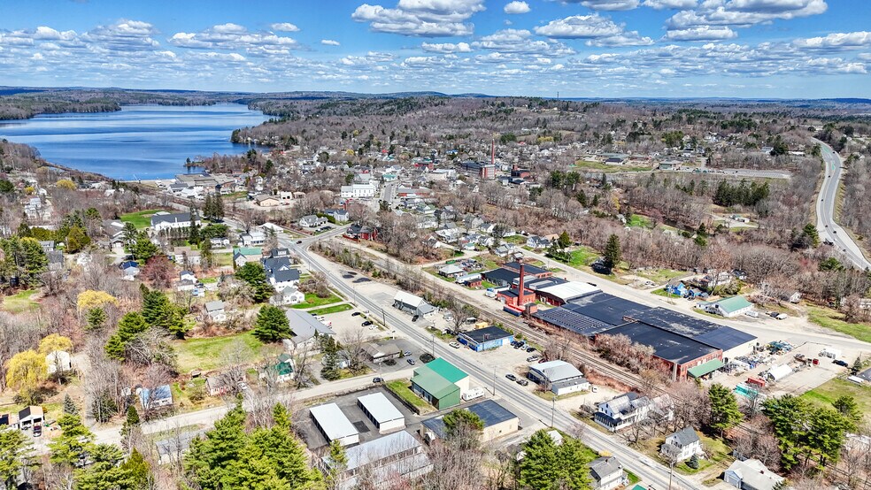 More Photos Of 74 Route 133, Winthrop Flex For Sale