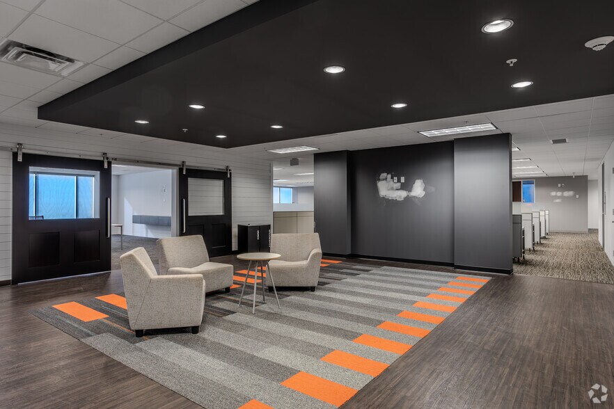 More Photos Of 180 E Broad St, Columbus Office For Lease