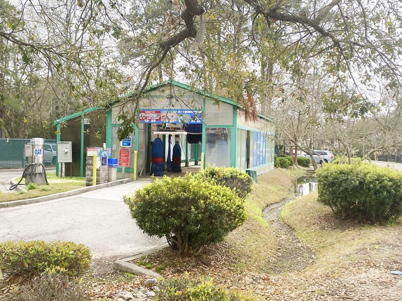 Primary Photo Of 1351 Ashley River Rd, Charleston Carwash For Sale