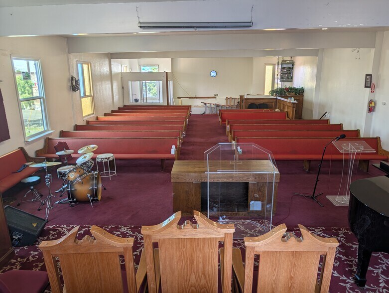 More Photos Of 310 Peralta St, Oakland Religious Facility For Sale