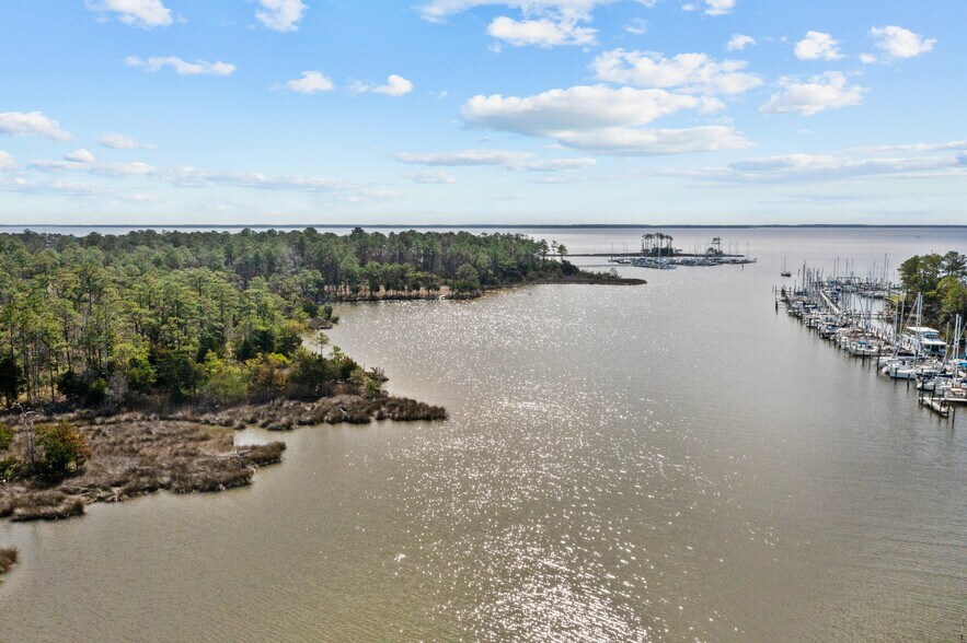 More Photos Of 604 Shorey Dr, Oriental Land For Sale