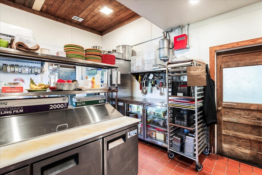 More Photos Of 217 W Hopkins St, San Marcos Restaurant For Sale