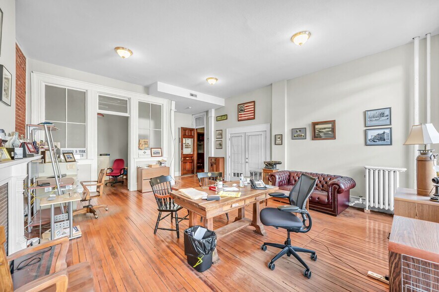 More Photos Of 1228-1236 Main St, Springfield Office For Sale