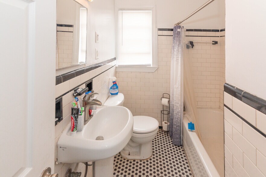 More Photos Of 3500-3504 Liberty Heights Ave, Baltimore Apartments For Sale