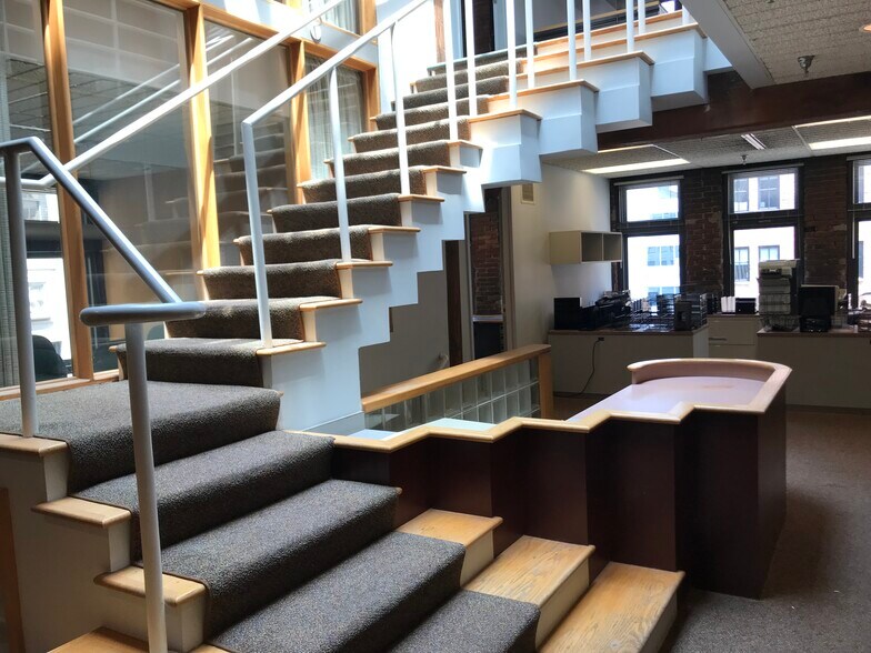 More Photos Of 428 Boulevard of the Allies, Pittsburgh Office For Lease