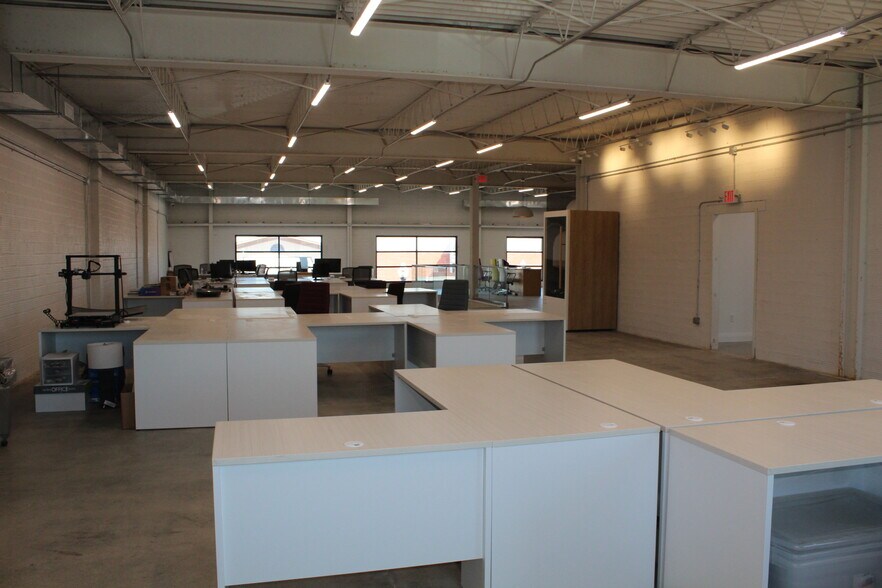 More Photos Of 117 W Main St, Coldwater Office For Lease