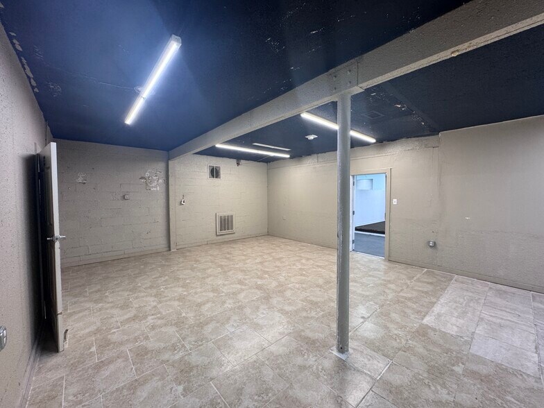 More Photos Of 4200 42nd St, Dickinson Freestanding For Sale