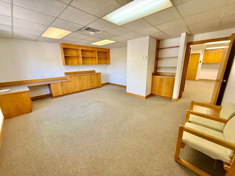 More Photos Of 73 Main St S, Woodbury Storefront Retail Office For Sale