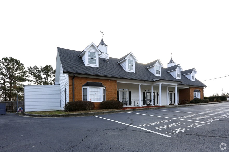 More Photos Of 7961 Hwy 92, Woodstock Medical For Lease