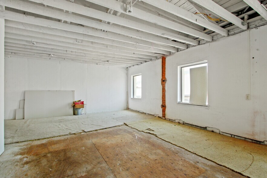 More Photos Of 10926 Main St, El Monte Storefront Retail Office For Sale