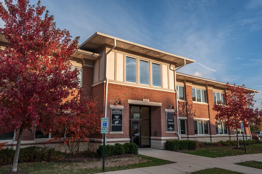 More Photos Of 2455 Dean St, St Charles Medical For Lease