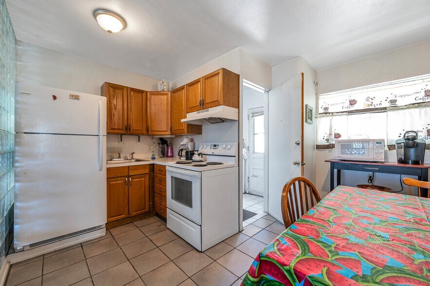 More Photos Of 1803 Gulf Blvd, Indian Rocks Beach Hotel For Sale