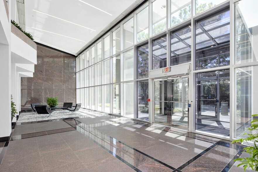 More Photos Of 13755 Sunrise Valley Dr, Herndon Office For Lease