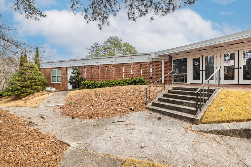 More Photos Of 1790 Lavista Rd NE, Atlanta Specialty For Lease
