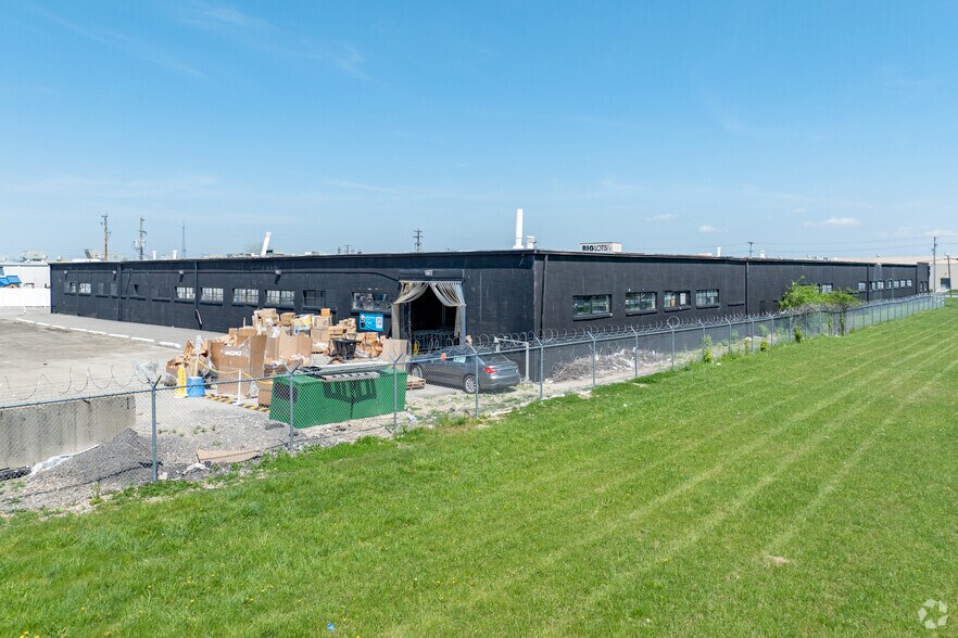 More Photos Of 195 Phillipi Rd, Columbus Warehouse For Lease