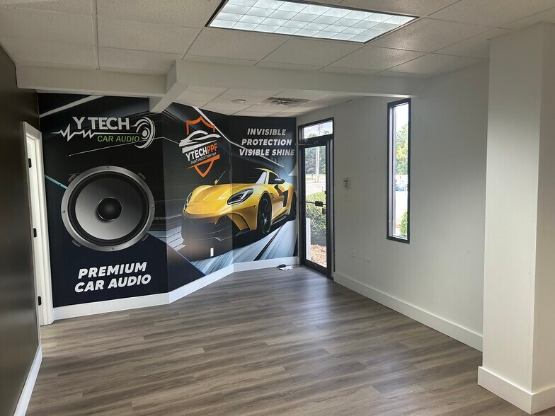 More Photos Of 9580 Madison Blvd, Madison Light Distribution For Lease