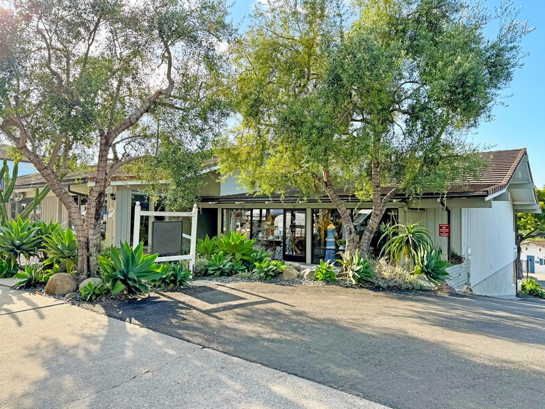 More Photos Of 1253 Coast Village Rd, Montecito Freestanding For Lease