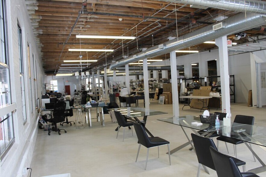 More Photos Of 68 Tower St, Hudson Warehouse For Sale