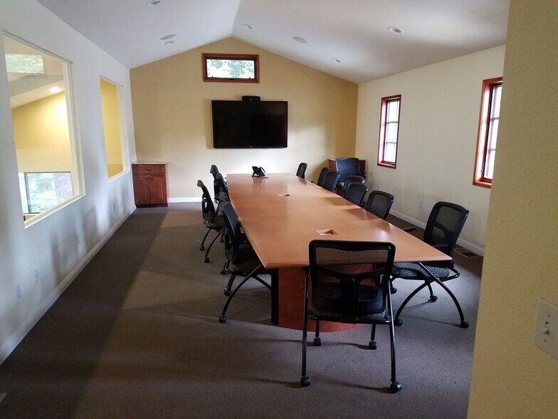 More Photos Of 9019 Soquel Dr, Aptos Office For Lease