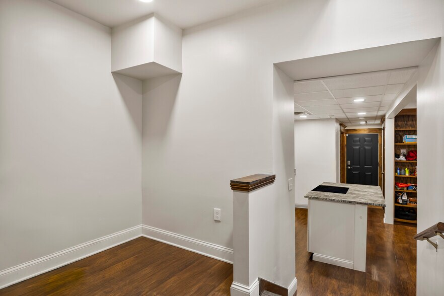 More Photos Of 82 N Pearl St, Albany Apartments For Sale