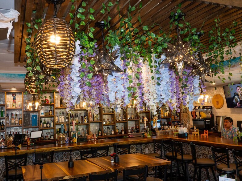 More Photos Of 5 Merchants Row, Bald Head Island Flex For Sale