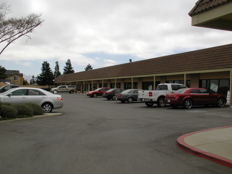 More Photos Of 321 San Felipe Rd, Hollister Medical For Lease