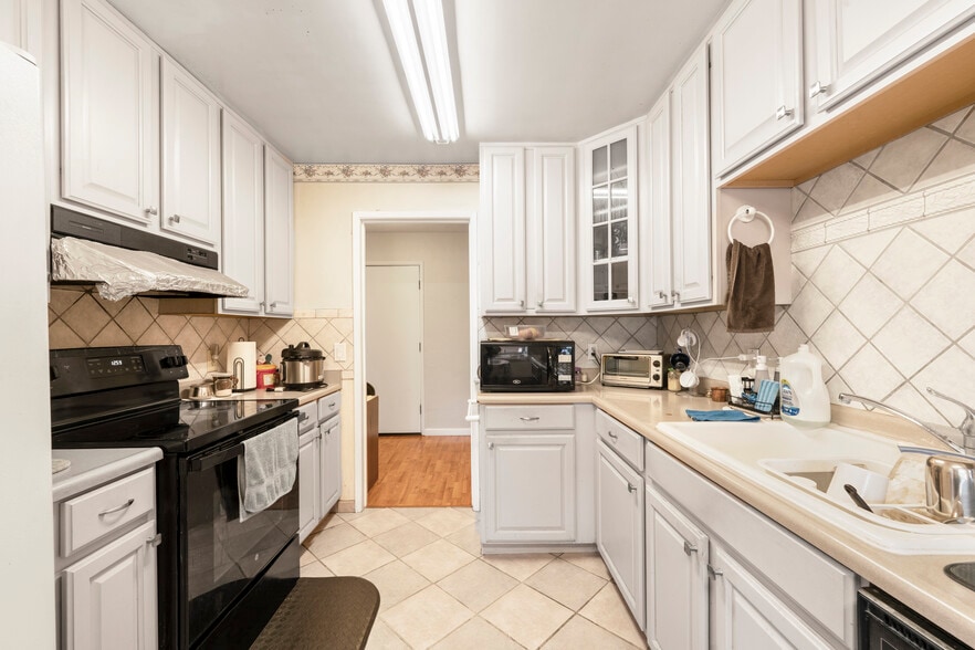 More Photos Of 1736 Santa Rosa Ave, Santa Rosa Hotel For Sale