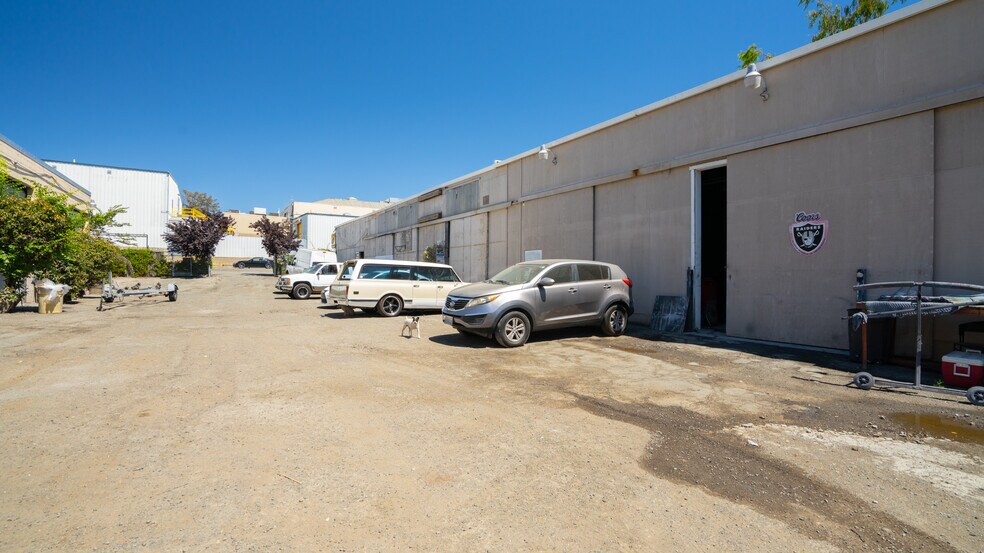 More Photos Of 21 Cypress Ave, Vallejo Service For Sale