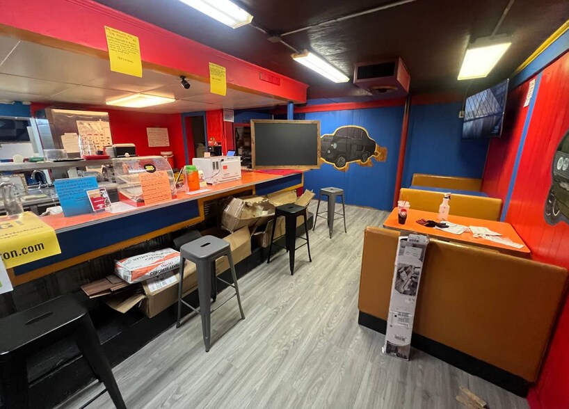 More Photos Of 115 Springfield St, Dayton Storefront Retail Residential For Lease