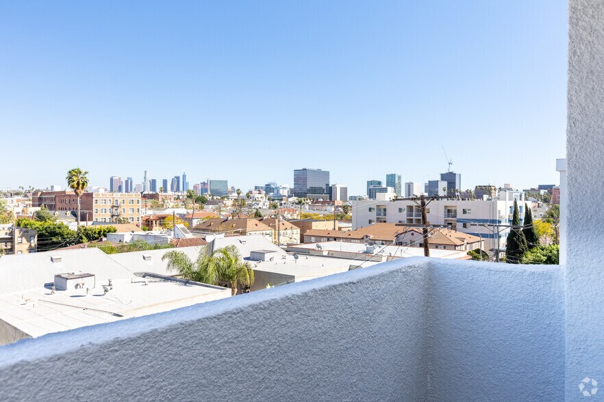 More Photos Of 130 S Alexandria Ave, Los Angeles Apartments For Sale
